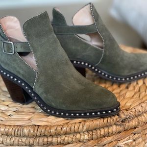 Coach Pipa Green booties size 5